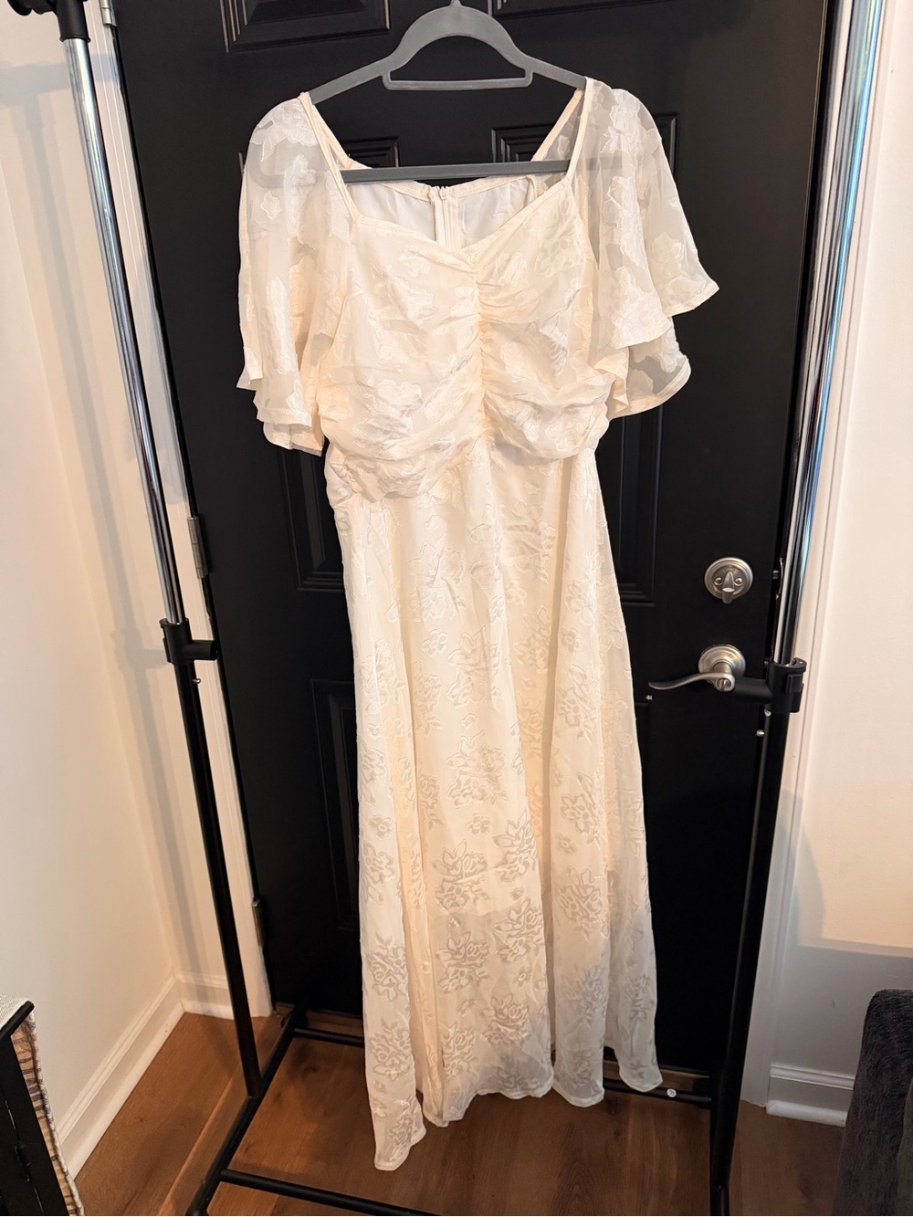 SHEIN Cream Floral Lace Maxi Dress with Flutter Sleeves